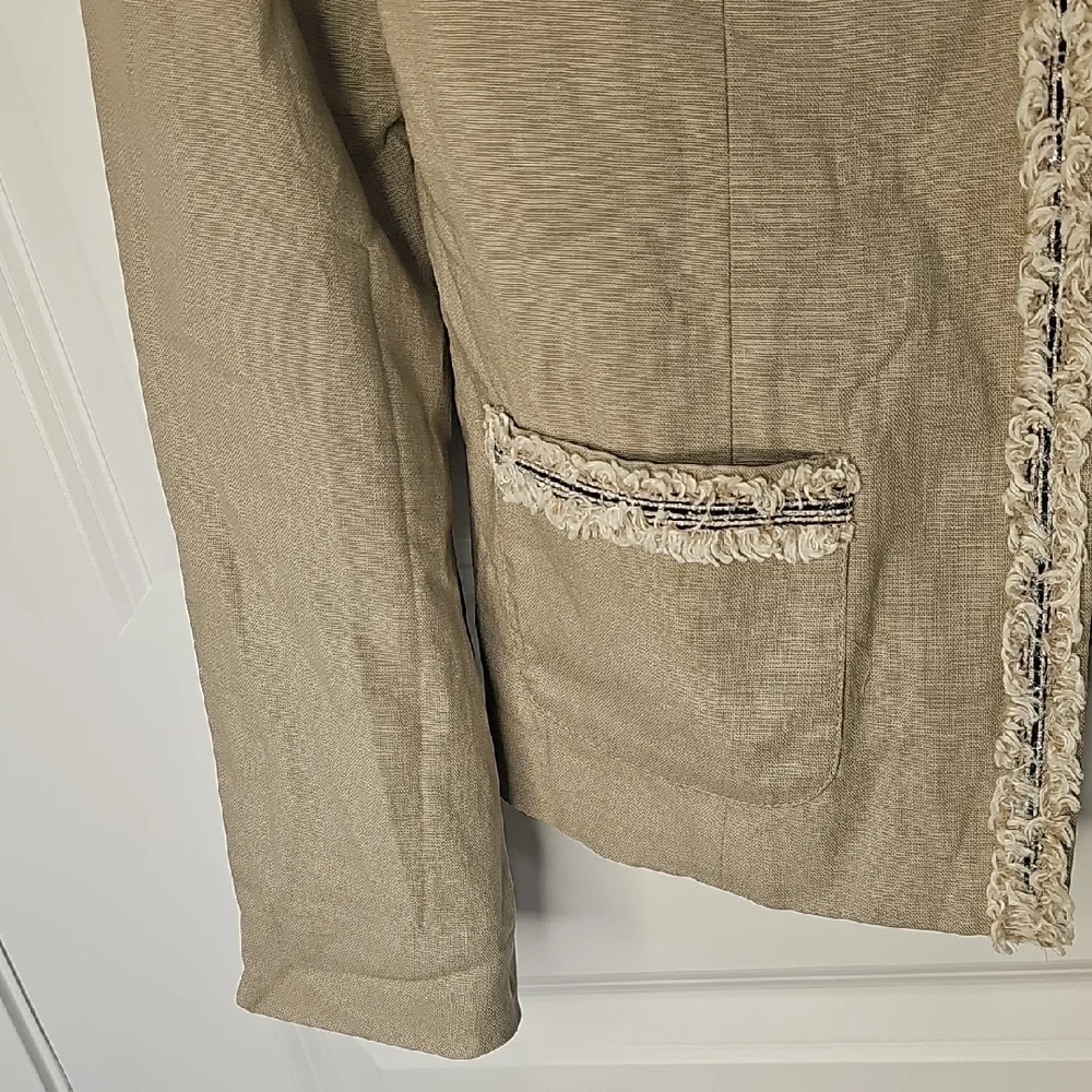 VENUS Women's Beige Blazer with‎ Cream Accents